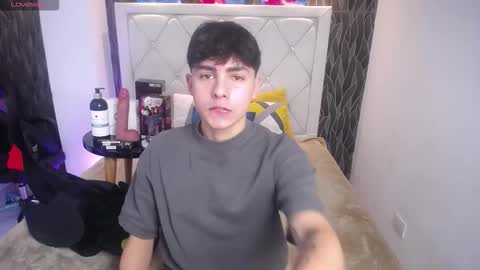 Snapshot of samu_foxxx chatting on November 23, 8:19 pm SAMU online show from November 23, 8:19 pm