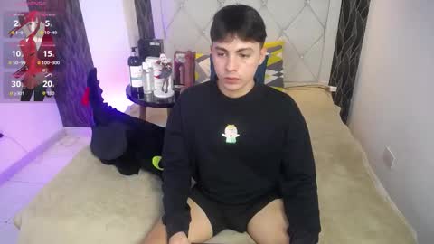 Snapshot of samu_foxxx chatting on December 15, 8:24 pm SAMU online show from December 15, 8:24 pm