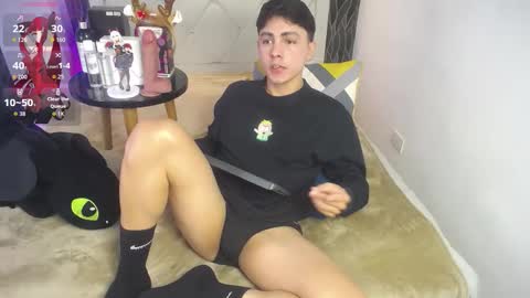 Snapshot of samu_foxxx chatting on December 17, 8:59 pm SAMU online show from December 17, 8:59 pm