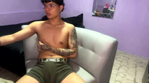 Snapshot of samuel_mora chatting on March 30, 6:42 pm samuel_mora online show from March 30, 6:42 pm