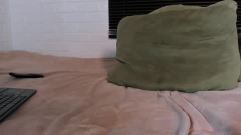 Samuel online show from March 10, 8:58 pm