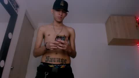 Snapshot of samuel_suarez chatting on December 26, 3:38 am online show from December 26, 3:38 am