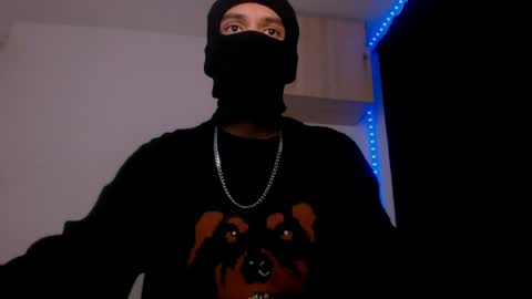 Snapshot of samuel_suarez chatting on December 30, 12:00 am online show from December 30, 12:00 am