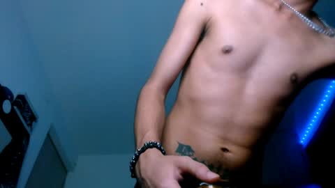 Snapshot of samuel_suarez chatting on February 1, 9:11 am online show from February 1, 9:11 am