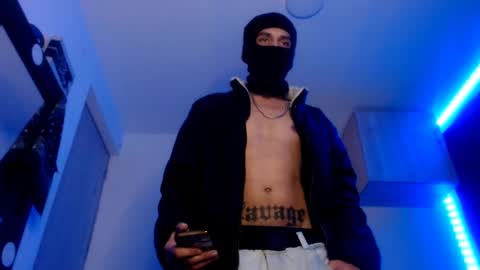 Snapshot of samuel_suarez chatting on February 14, 1:56 am online show from February 14, 1:56 am