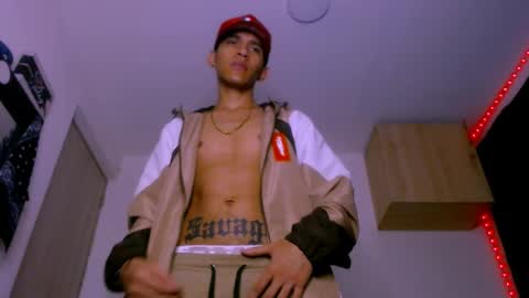 Snapshot of samuel_suarez chatting on February 15, 10:00 am online show from February 15, 10:00 am