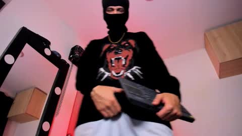 Snapshot of samuel_suarez chatting on September 12, 9:42 am online show from September 12, 9:42 am