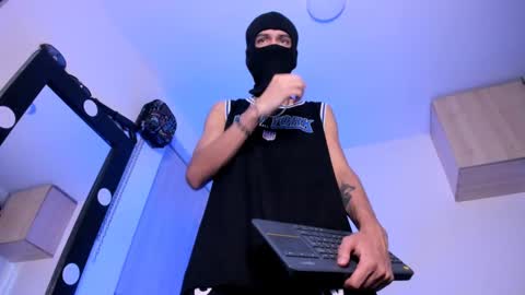 Snapshot of samuel_suarez chatting on September 20, 10:44 pm online show from September 20, 10:44 pm