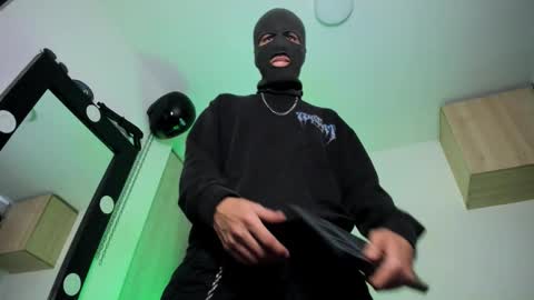 Snapshot of samuel_suarez chatting on September 29, 12:43 pm online show from September 29, 12:43 pm