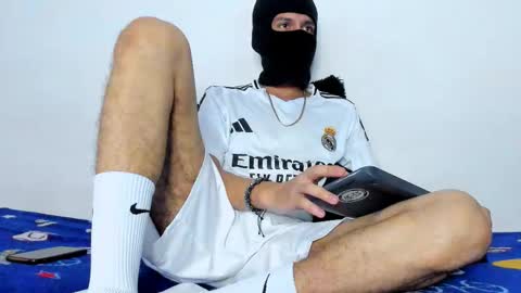 Snapshot of samuel_suarez chatting on November 16, 3:01 am online show from November 16, 3:01 am