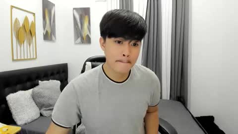 Sam online show from March 10, 2:22 pm