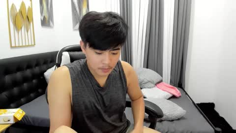 Sam online show from March 11, 6:25 pm