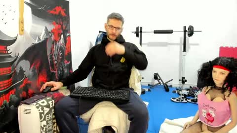 Snapshot of samuraijiu chatting on May 18, 11:10 pm samuraijiu online show from May 18, 11:10 pm