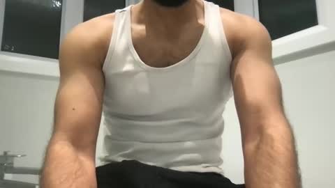 Snapshot of samwise2418 chatting on December 27, 10:59 pm Sam W dick strip tease online show from December 27, 10:59 pm