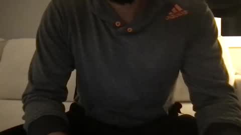 Snapshot of samwise2418 chatting on November 3, 4:36 am Sam W dick strip tease online show from November 3, 4:36 am