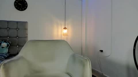 Snapshot of samxx_muscle chatting on November 8, 1:11 pm samxx_muscle online show from November 8, 1:11 pm