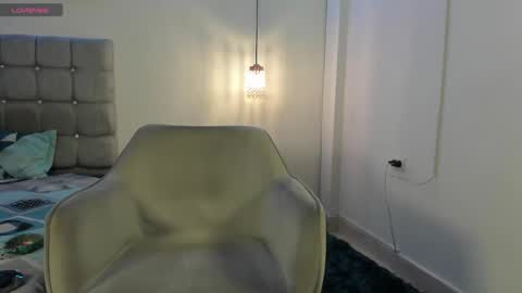 Snapshot of samxx_muscle chatting on November 14, 2:05 pm samxx_muscle online show from November 14, 2:05 pm