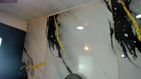 Snapshot of samy__milf chatting on March 10, 8:03 pm Sammy online show from March 10, 8:03 pm