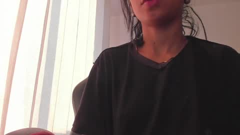 Hello I am absent due to a family calamity I will return soon-hola estoy ausente por un problema familiar volvere pronto. online show from February 28, 11:01 pm