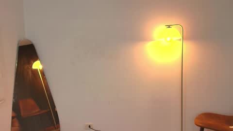 Hello I am absent due to a family calamity I will return soon-hola estoy ausente por un problema familiar volvere pronto. online show from September 27, 12:48 am