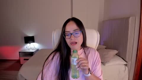 Snapshot of samy_one chatting on October 4, 9:35 pm Samy online show from October 4, 9:35 pm