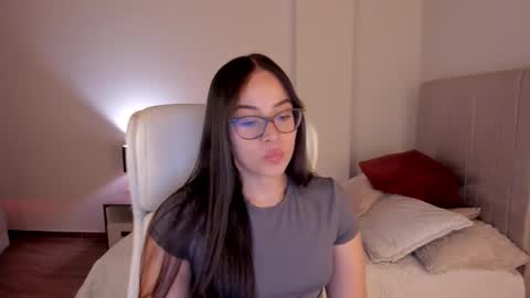 Snapshot of samy_one chatting on November 18, 9:30 pm Samy online show from November 18, 9:30 pm