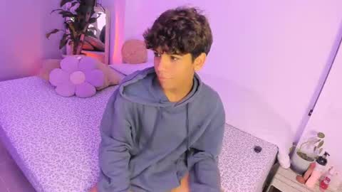 Sammy online show from June 17, 4:26 am