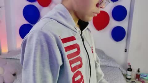 Sammy online show from July 6, 3:14 am