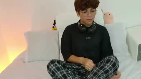 Sammy online show from July 15, 3:01 am