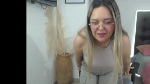 samy_vsn online show from November 9, 7:56 pm