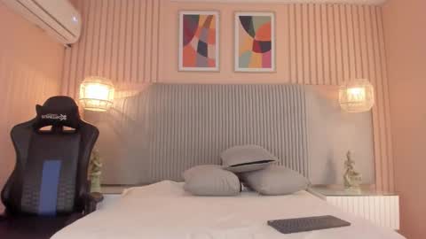 Snapshot of samyriverss chatting on December 18, 11:38 am Samy online show from December 18, 11:38 am