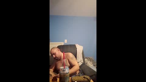 Snapshot of sancho13281 chatting on June 9, 4:02 am 281mrD online show from June 9, 4:02 am