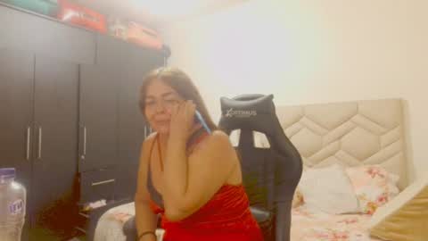 Snapshot of sanddi_milff chatting on July 14, 3:44 am Sanddi online show from July 14, 3:44 am