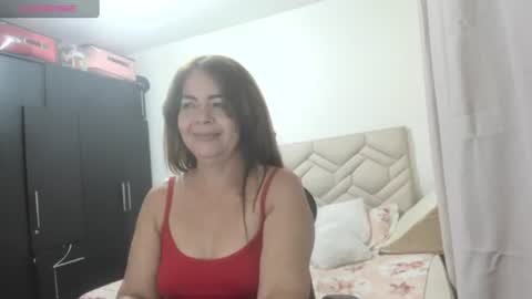 Snapshot of sanddi_milff chatting on July 23, 1:58 am Sanddi online show from July 23, 1:58 am