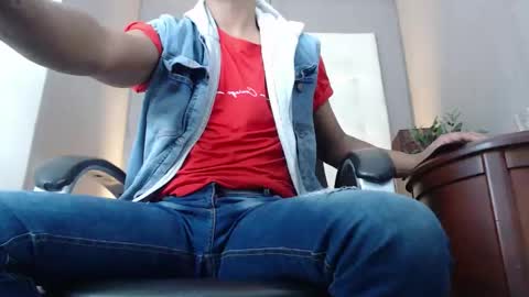 Snapshot of sander_ath chatting on October 1, 1:17 pm Sander online show from October 1, 1:17 pm