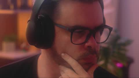 Sanders online show from January 11, 6:13 pm