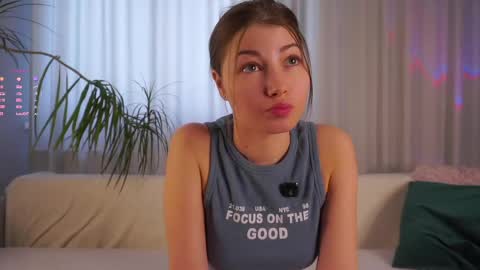 Emma  online show from May 1, 3:33 am