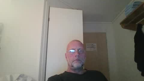 Snapshot of sandnesrune523 chatting on December 14, 5:07 pm sandnesrune523 online show from December 14, 5:07 pm