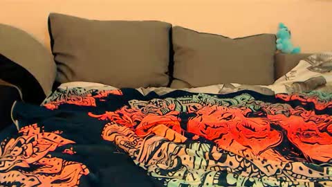 Sandra online show from February 5, 5:17 pm