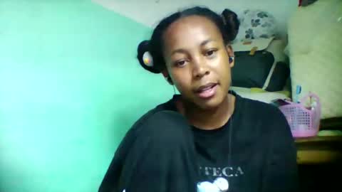 sandra1253099 online show from October 27, 7:18 pm