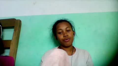 sandra1253099 online show from June 21, 8:00 pm