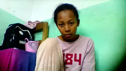 sandra1253099 online show from July 6, 6:10 am
