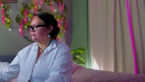 Snapshot of sandra__jackson chatting on November 7, 2:55 am sandra__jackson online show from November 7, 2:55 am