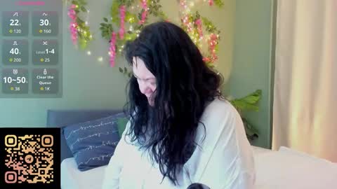 Snapshot of sandra__jackson chatting on December 14, 2:39 am sandra__jackson online show from December 14, 2:39 am