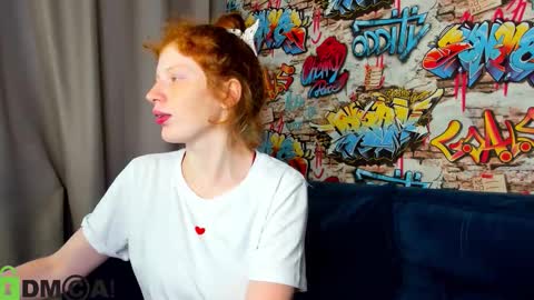 Snapshot of sandra__wilson chatting on September 19, 1:18 am Sandra online show from September 19, 1:18 am