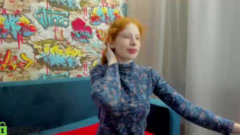 Snapshot of sandra__wilson chatting on May 8, 1:33 am Sandra online show from May 8, 1:33 am