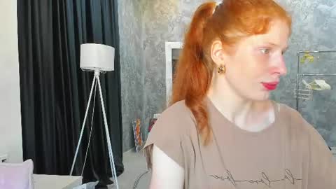 Snapshot of sandra__wilson chatting on June 16, 1:30 am Sandra online show from June 16, 1:30 am