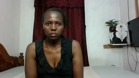 Snapshot of sandra_milly chatting on November 16, 9:48 am sandra online show from November 16, 9:48 am