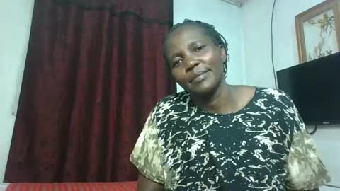 Snapshot of sandra_milly chatting on December 19, 6:59 pm sandra online show from December 19, 6:59 pm