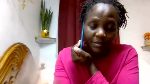 Snapshot of sandra_milly chatting on July 6, 3:58 pm sandra online show from July 6, 3:58 pm